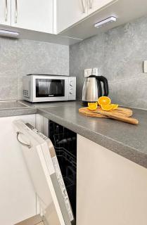 Elegant Apartment in Saranda Terraces - 2