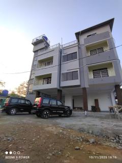 New Woodland Lodge Near Airport - 4