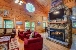 Bella Woods Cabin - 3