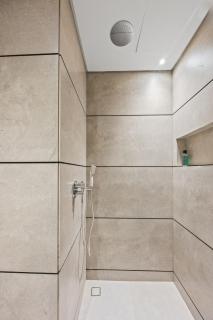 Sophisticated Studio Balcony, Pool & Gym JVC - 6