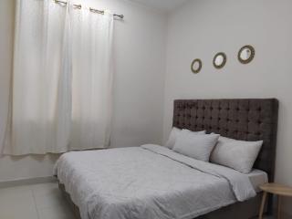 MANAZEL2 ladies and Family stay only corniche apartment - 6
