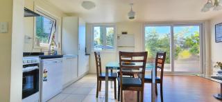 Entire House 15 min CBD Near Beach Mall and Nature - 4