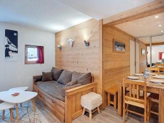 Charme et Confort au Centre de Val d'Isère – 2 Pièces Cabine Rénové pour 5 Pers., Proche Pistes - FR-1-518-25 - 8