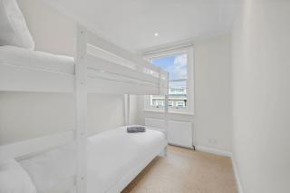 Cosy 2 Bedroom Flat in West Kensington - London - 2