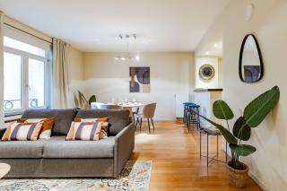 Modern 1BR in the heart of the European Quarter - 9