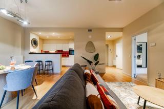 Modern 1BR in the heart of the European Quarter - 4