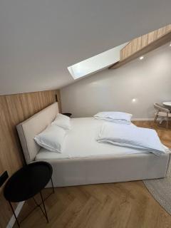 Проспект Свободи 47 - 8