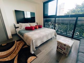 Lovely comfy studio in the city, with AC - 9