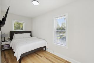 Airport Hanger Suite I - Lansing - 3