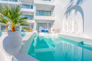 Kouros Home & Suites - 7