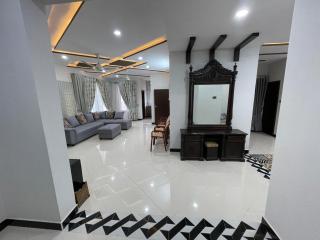 Ranim Family Lodge Abbottabad - 1