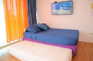 Oceanfront Studio Beach and Pool - 9