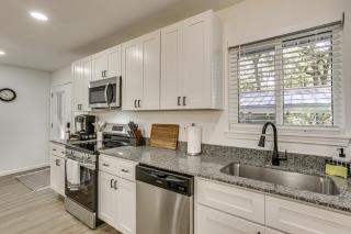 2 Mi to FSU! Group-Friendly Tallahassee Getaway - 1