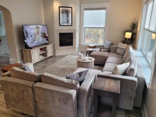 The Sundowner - Gorgeous & Great Location! - 8