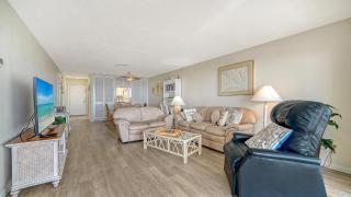 Crescent Royale Condominiums 4A - 5