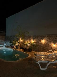 Casa de 2 dormitórios com piscina e quintal - 8