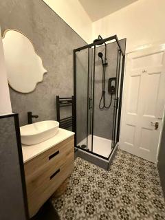 2 Bedroom Stirling City Centre flat - 6