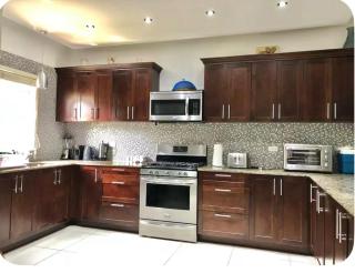 Caribbean Bliss 4-BR Villa steps form the sea - 3