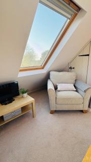 The Loft at Crown Cottage - 7