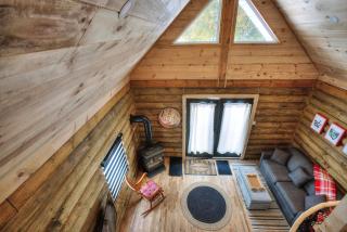 The Cozy Log Cabin with Private Hot Tub - 1