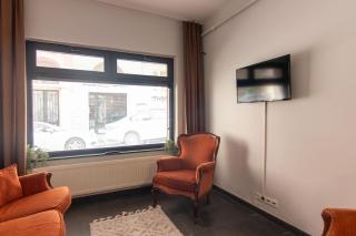 Eclectic 1BR with Charm in the Heart of Cihangir - 5