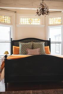 Stunning Apartment in Historic Federal Hill Mansion near Downtown & College Hill - 8