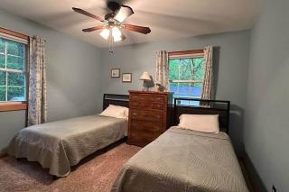 Family Friendly Home Cozy Charming near Trails & Live Music - 4