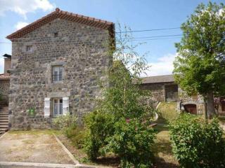 Gîte indépendant 4 pers. à Rauret avec cour, proche gorges de l'Allier, parking privé, animations. - FR-1-582-193 - 1