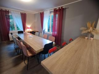 Gîte spacieux avec salle de jeux, tennis et cheminée, idéal pour familles et amis jusqu'à 15 pers. - FR-1-410-223 - 2