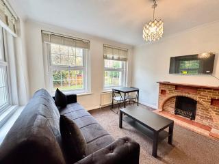 Stunning 1 BDR Flat in Bushey Heath Watford - 6