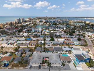 Park Shore Suites Unit 5 - 1