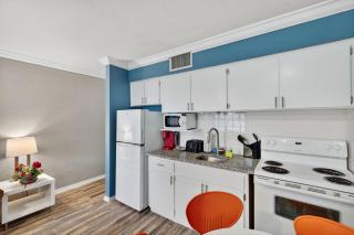 Sunset Beach Suites Unit 10 - 3