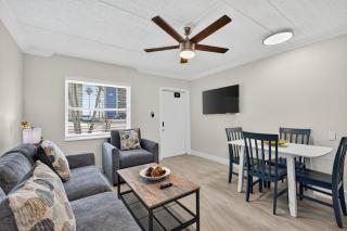 Sunset Beach Suites Unit 4 - 0