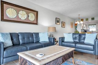 Bayshore Yacht and Tennis Club Unit 306 - 4