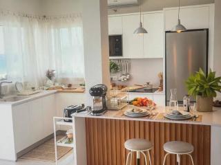 Sunny seaside stay - 8