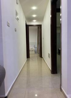 Luxurious 3 Bedroom Apartment in Heart of Amman - 9