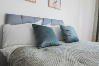 Modern 3BR Flat with Parking - 2