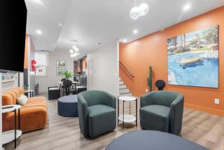 Modern Palm Springs Retreat with 4 Bedrooms and 4.5 Bathrooms, Central Shadyside townhome - Schenley Heights - 5