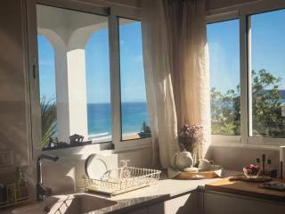 Sunny seaside stay - 1