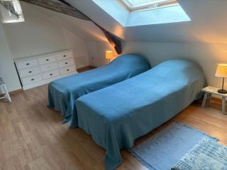 Gîte spacieux rénové en 1850 avec grand jardin, terrasse, jeux pour enfants et équipements modernes ! - FR-1-410-172 - 4