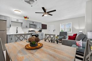 Park Shore Suites Unit 7 - 1