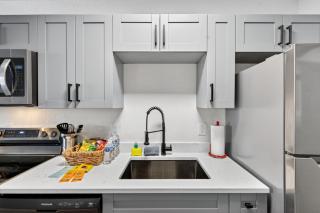 Park Shore Suites Unit 2 - 2