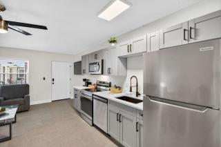 Park Shore Suites Unit 3 - 5