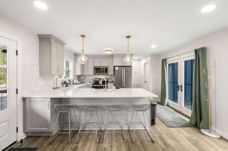 Bluebird Escape Rooftop Deck Cozy Insane Views - 2