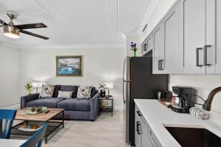 Sunset Beach Suites Unit 5 - 5