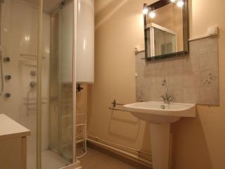 Ancien presbytère avec 3 chambres au pied d'une forteresse médiévale - FR-1-582-113 - 6