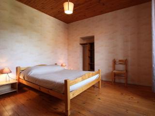 Ancien presbytère avec 3 chambres au pied d'une forteresse médiévale - FR-1-582-113 - 5