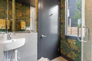 Modern and Cozy 3-Bedroom home in South Austin with private yard and close to Downtown - 2