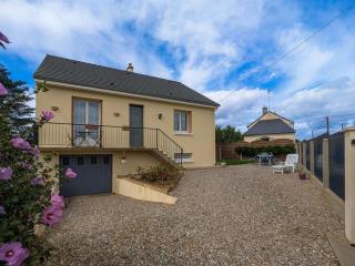 Évasion en Berry: Maison proche Voie Verte, Château et Nature - idéal familles et pêcheurs - FR-1-591-55 - 0