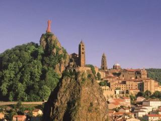 Maison de charme en pierre au bord d’un ruisseau, proche d’un bourg médiéval – Jardin et garage inclus - FR-1-582-151 - 3